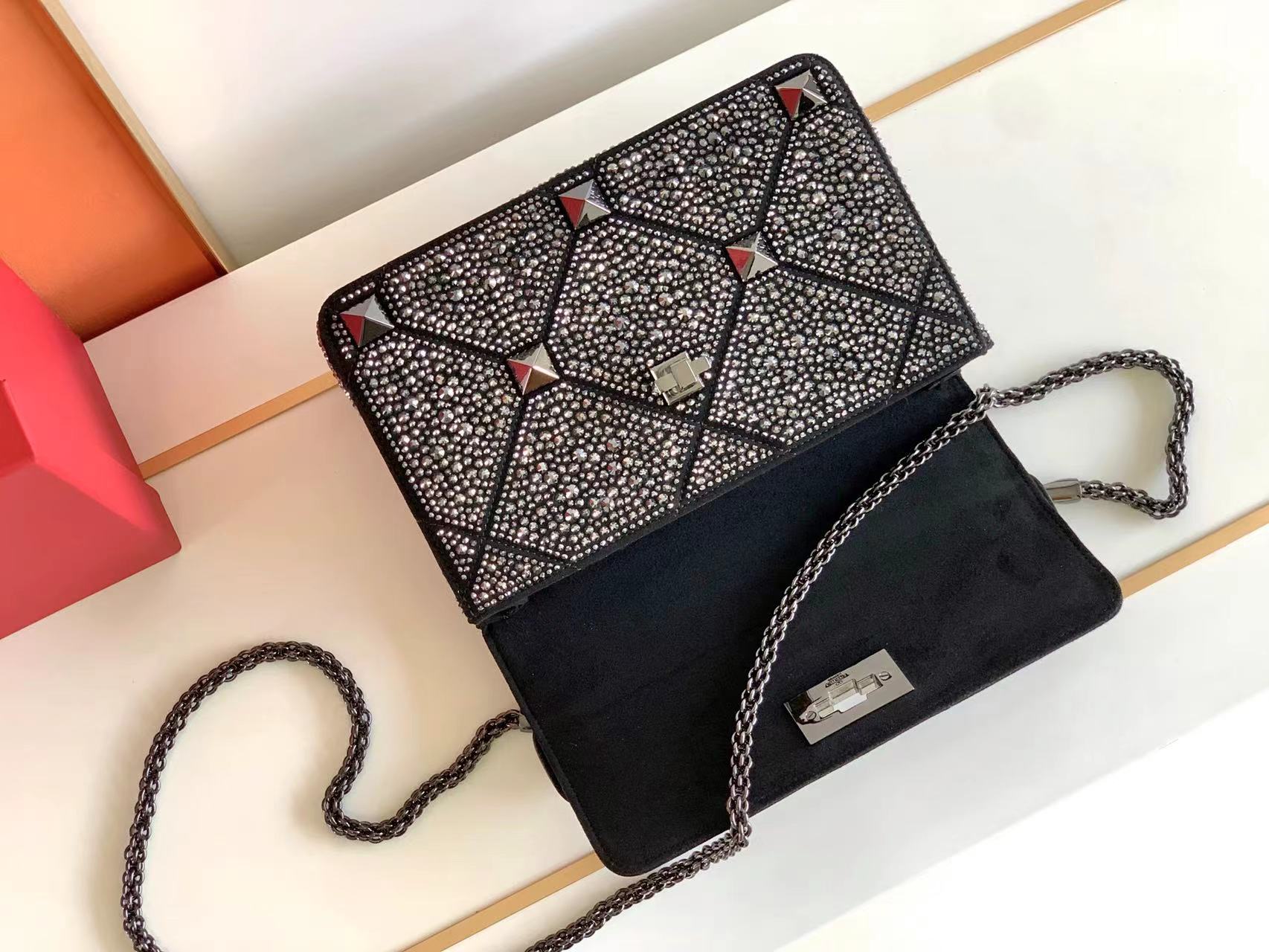 Valentino Roman Stud The Soulder BAG In Nappa With Chain-26x16x8CM