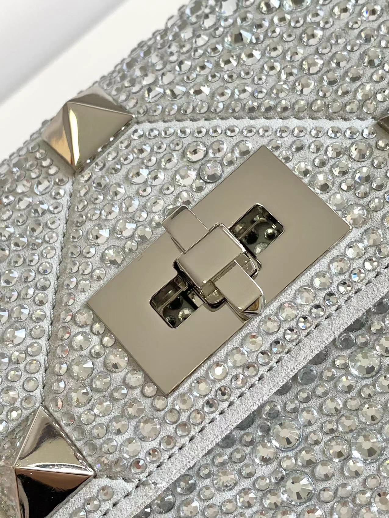 Valentino Roman Stud The Soulder BAG In Nappa With Chain-26x16x8CM