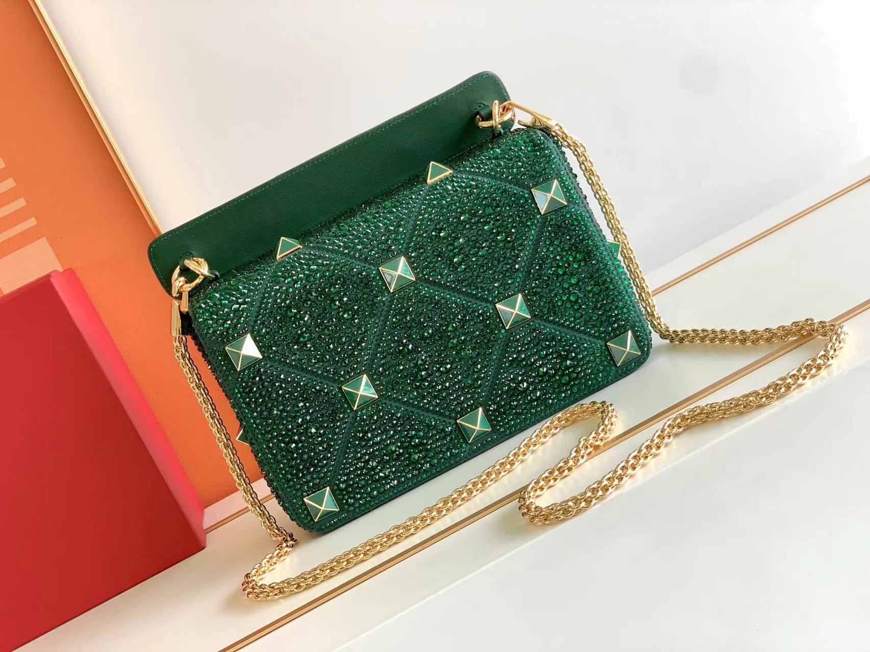 Valentino Roman Stud The Soulder BAG In Nappa With Chain-26x16x8CM