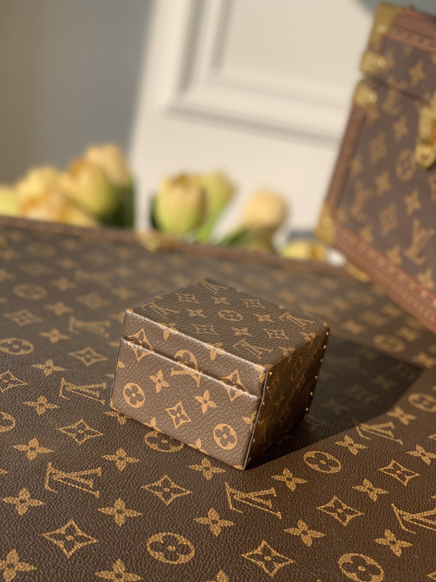 l**is V*t*n Écrin déclaration ring box-7.5/7.5/5cm