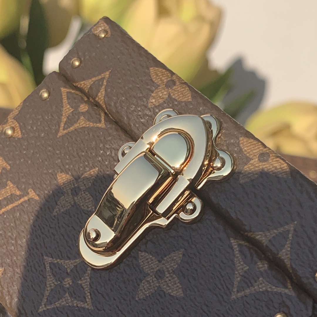 l**is V*t*n Écrin déclaration ring box-7.5/7.5/5cm