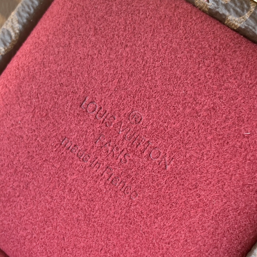 l**is V*t*n Écrin déclaration ring box-7.5/7.5/5cm