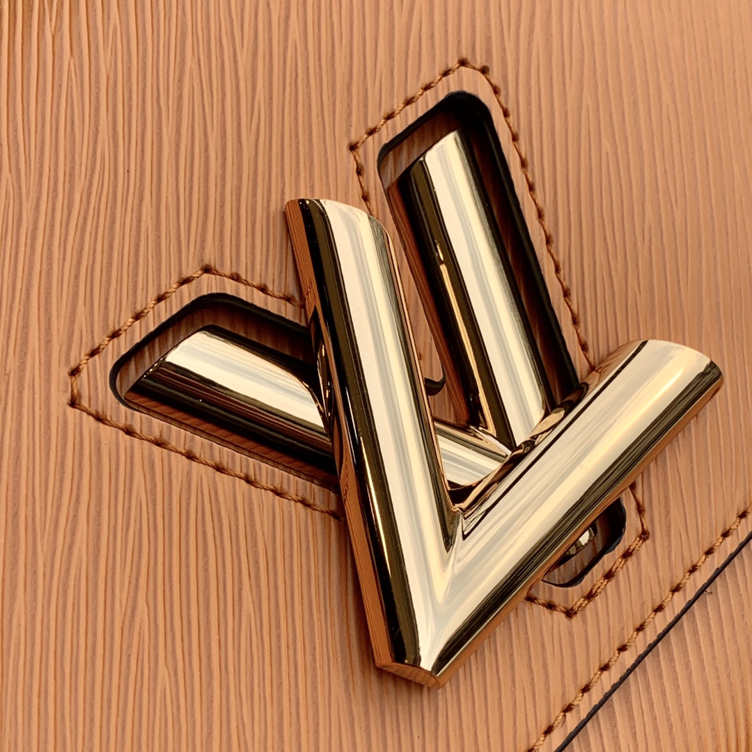 l**is V*t*n twist mm-23*18*8cm