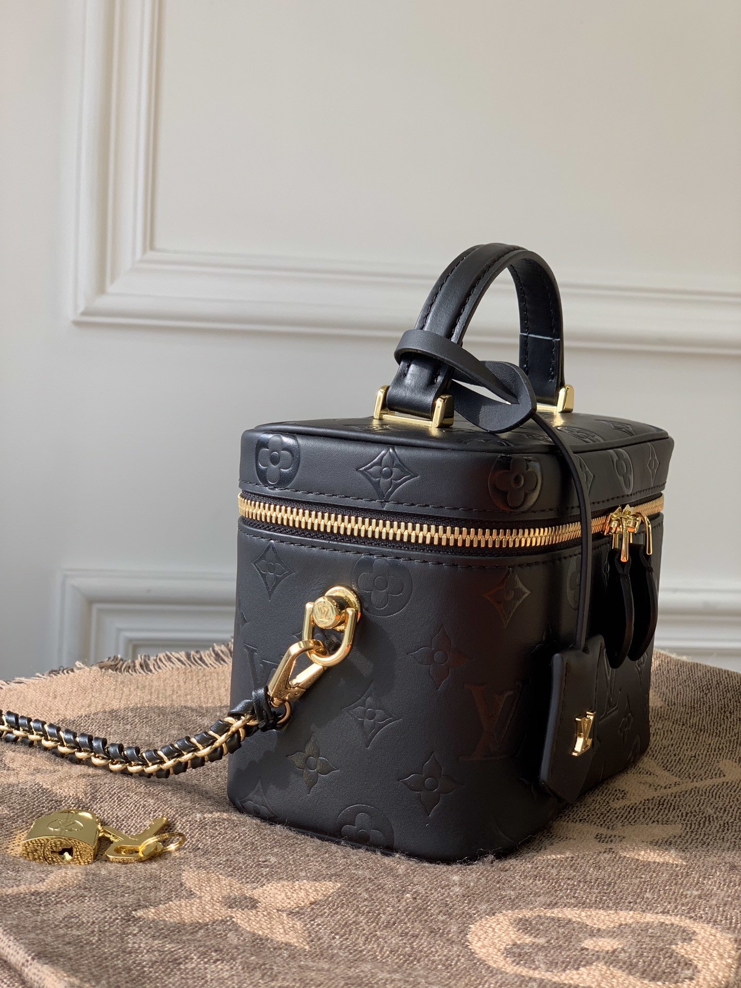 l**is V*t*n cosmetic bag m42264-14*19*10cm