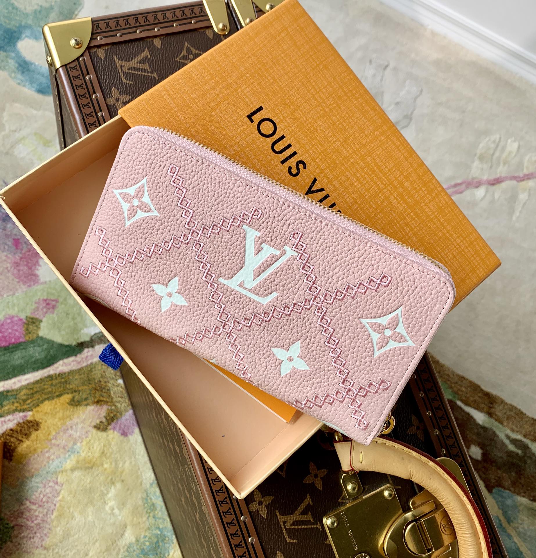 l**is V*t*n monogram vernis zippy wallet m81141-19.5x10.5x2.5cm