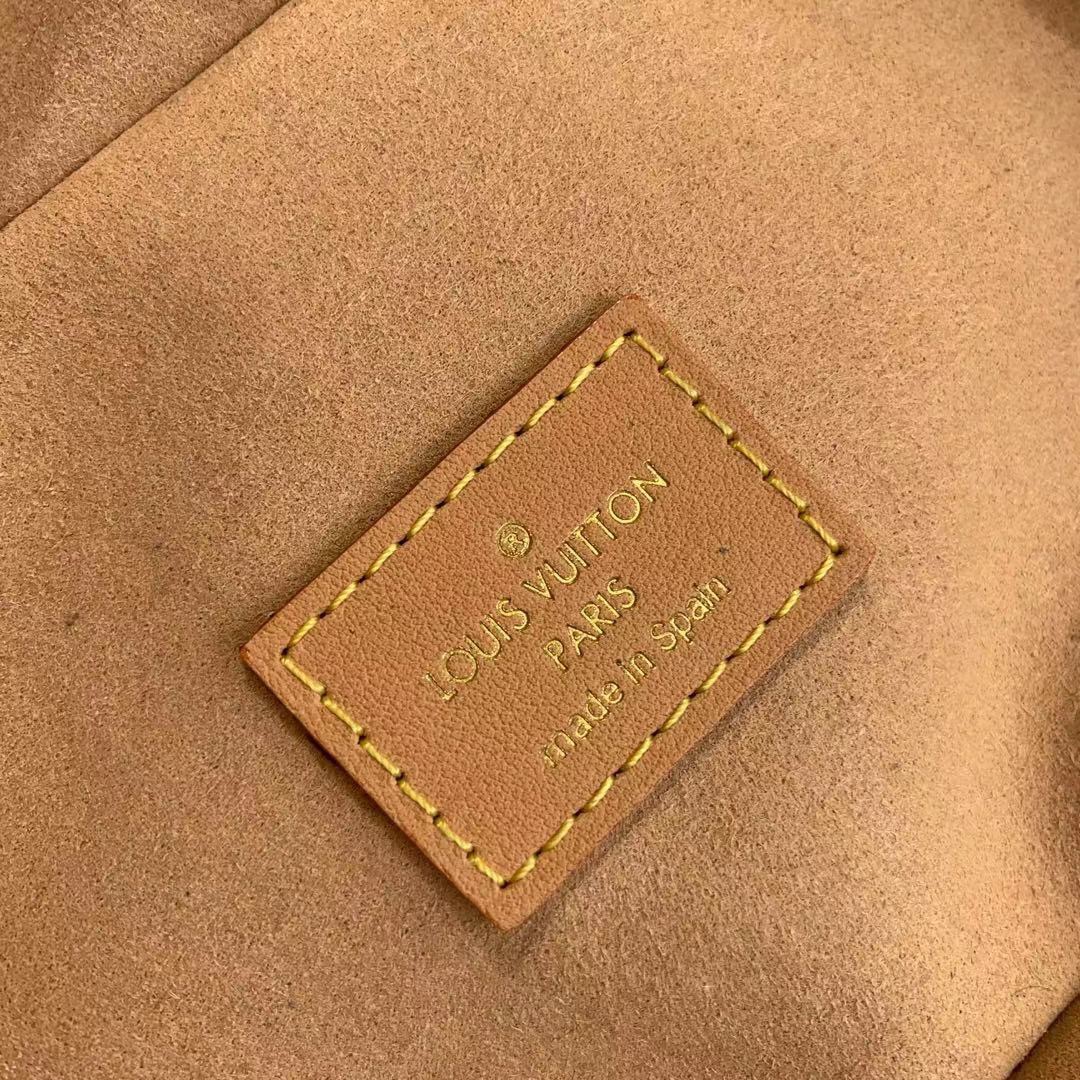 l**is V*t*n since 1854 vanity-14*19*10cm