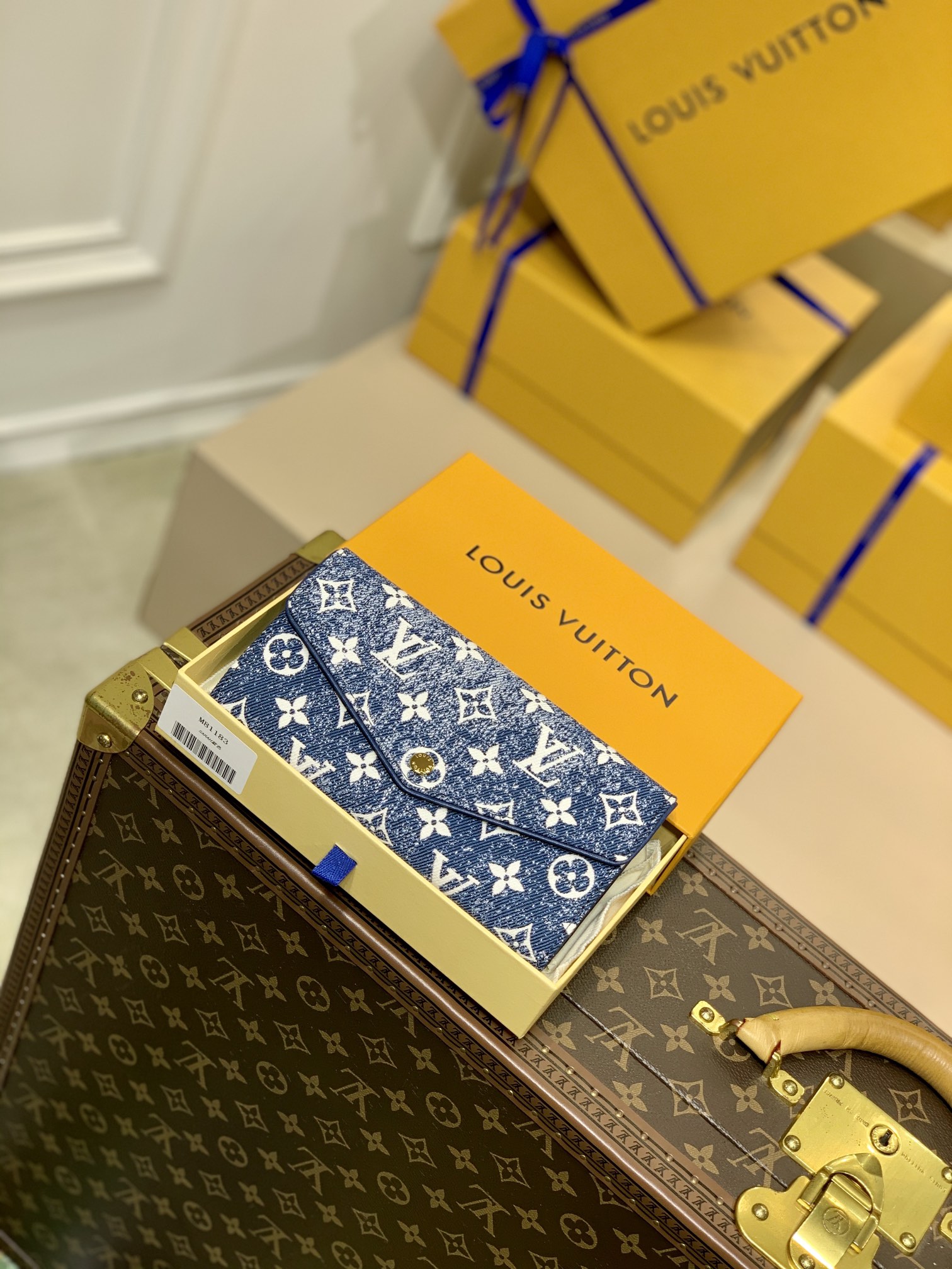 l**is V*t*n sarah wallet m81183-19.5x10.5x2.5cm