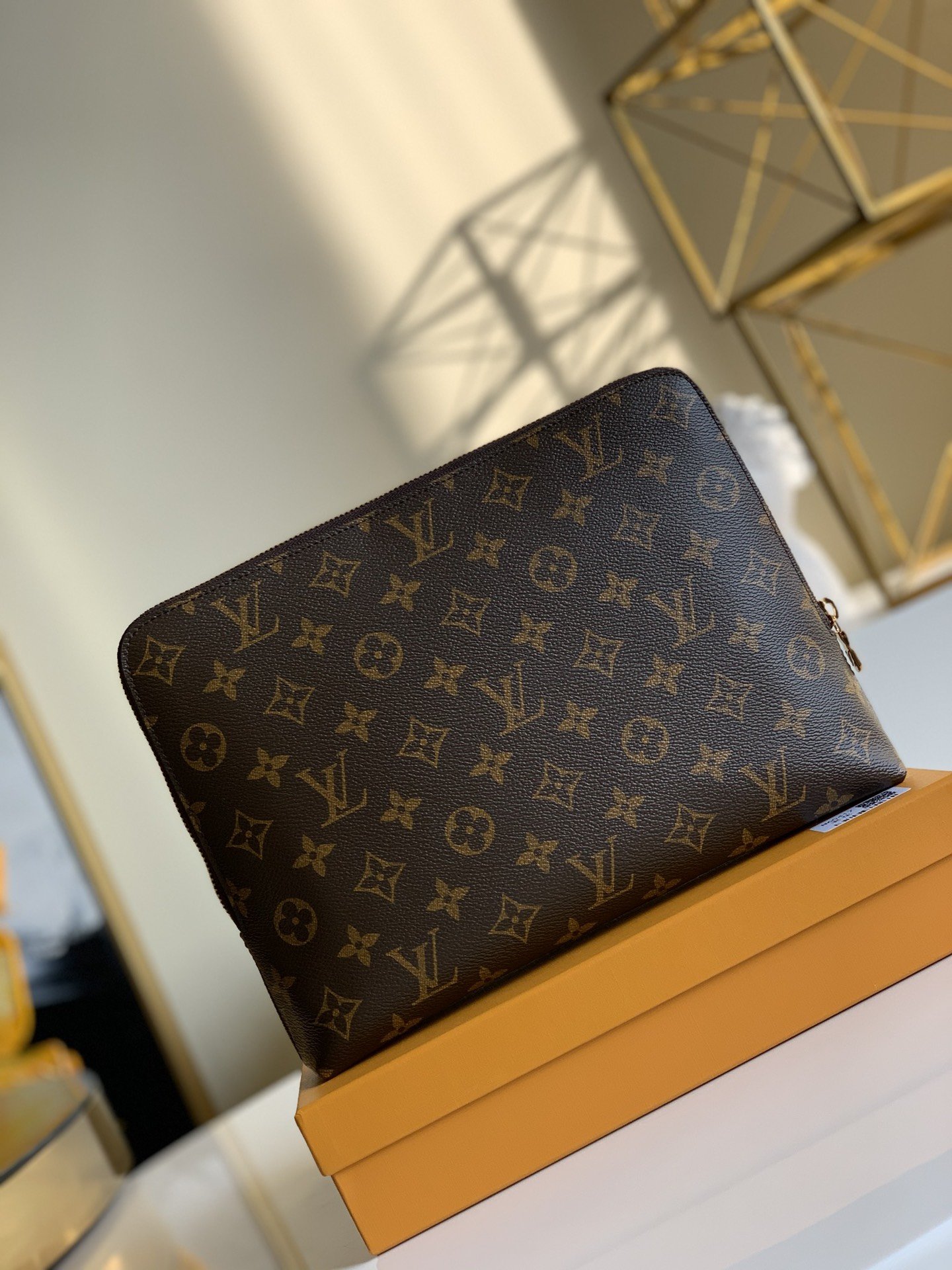 l**is V*t*n new pouch-21*27*5cm