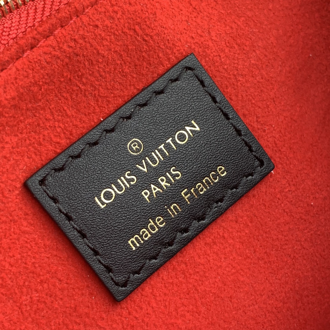 l**is V*t*n compact chain bag m45592 -22*17*10cm