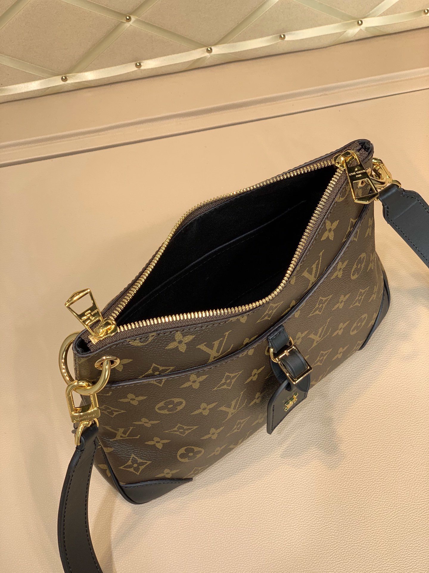 l**is V*t*n odeon medium handbags- m45355