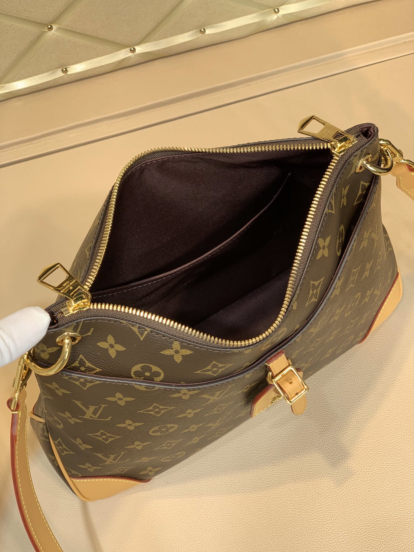 l**is V*t*n odeon medium handbags- m45355