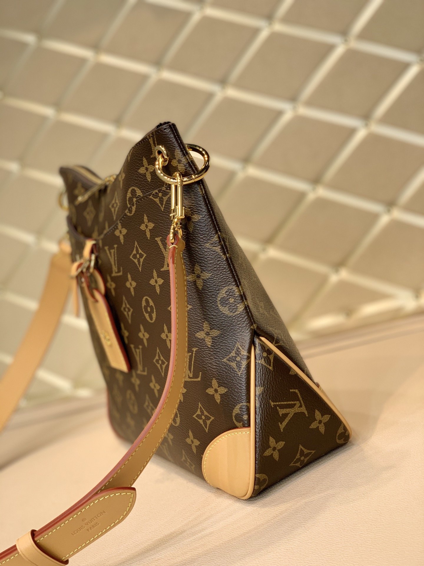 l**is V*t*n odeon medium handbags- m45355