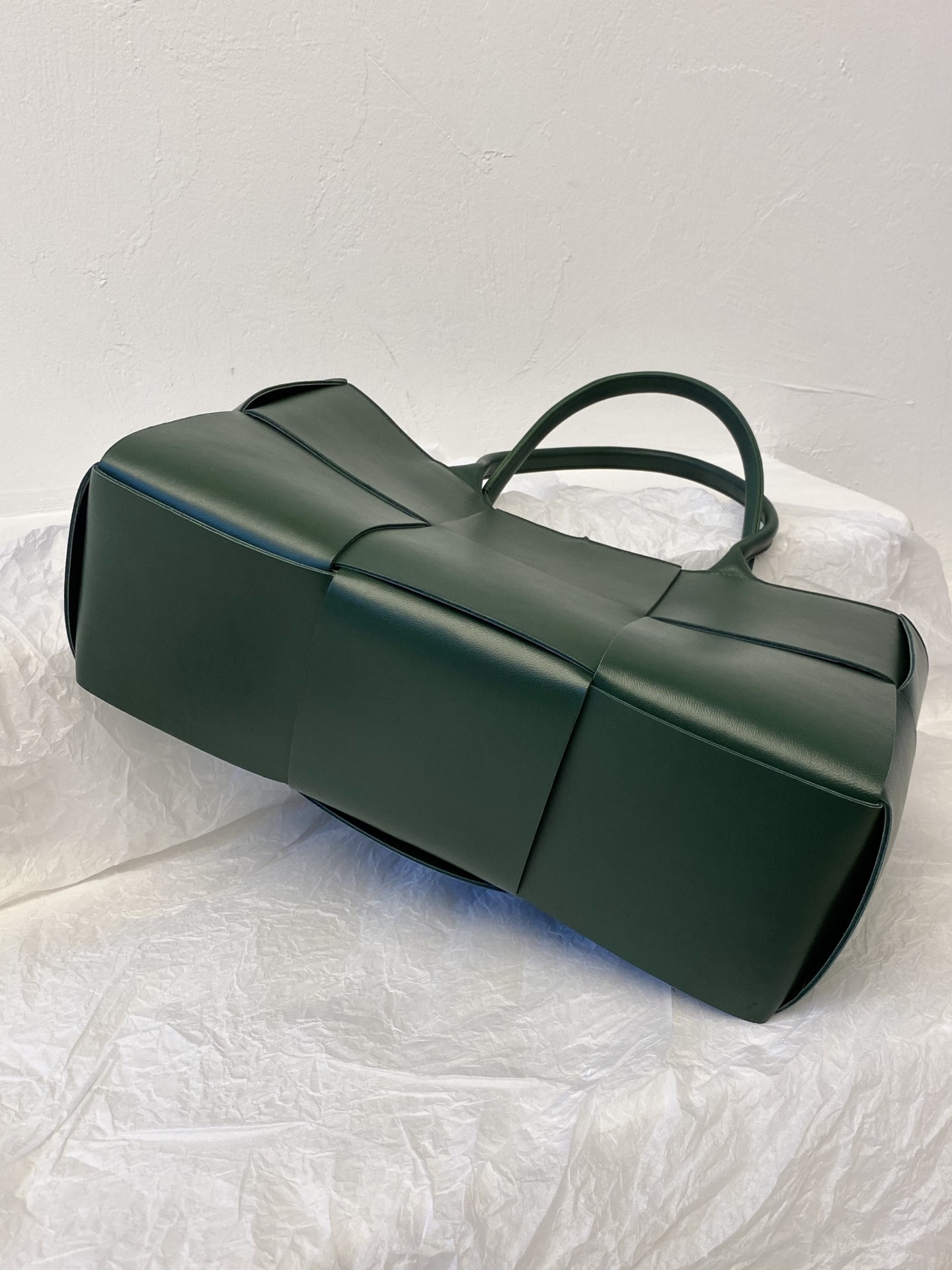Bo*te*ga ve*ne*tatote-41×27×14cm