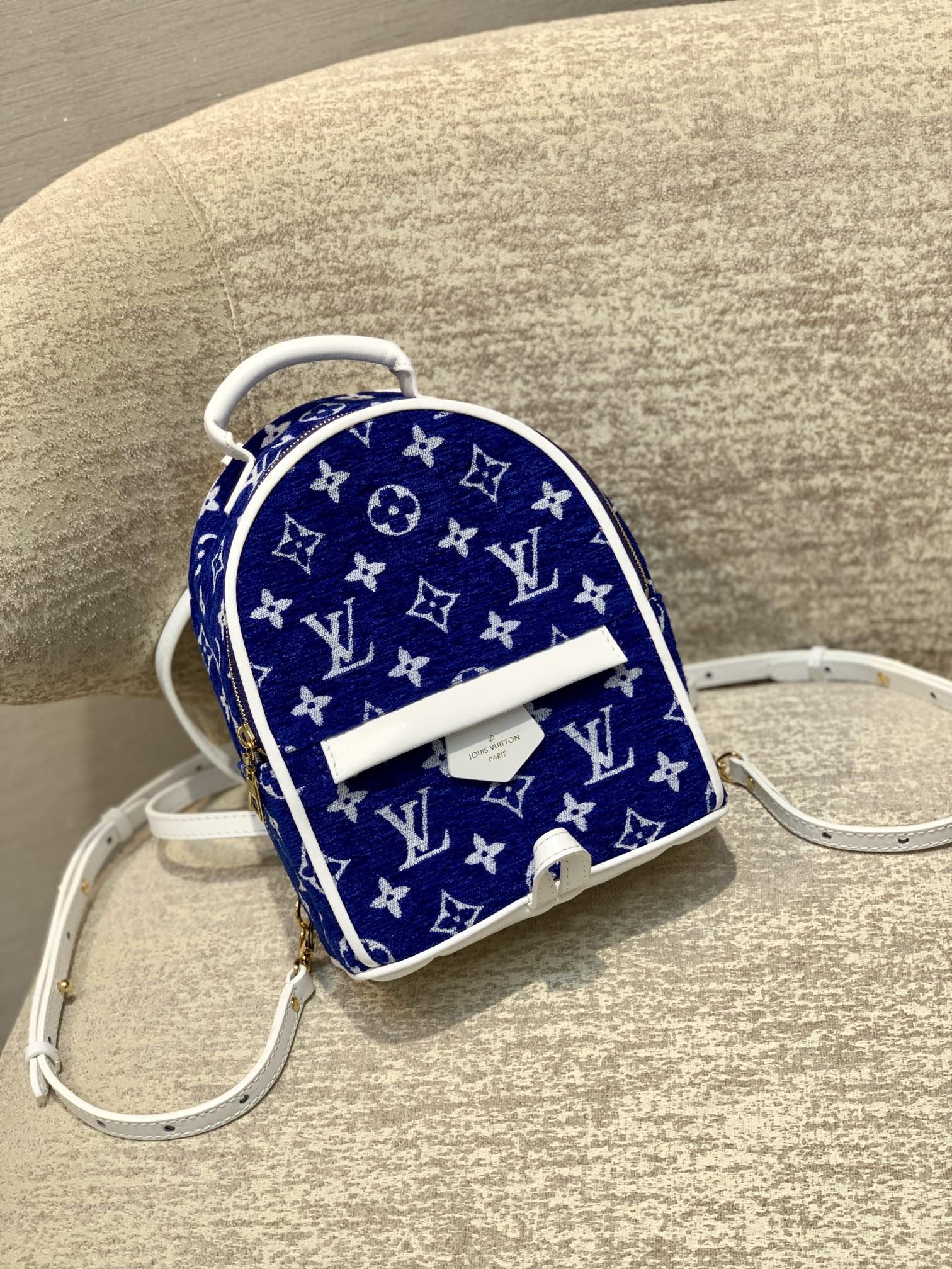 l**is V*t*n match palm springs backpack-17*22*10cm