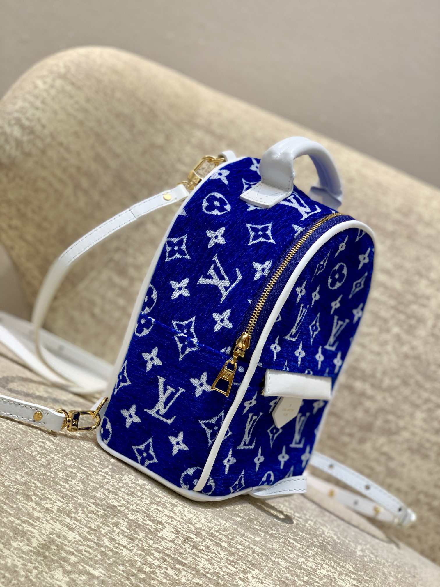l**is V*t*n match palm springs backpack-17*22*10cm