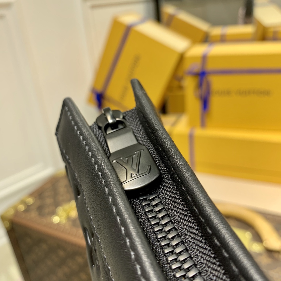 l**is V*t*n m81115 gaston wearable wallet -22*14.5*4.5m