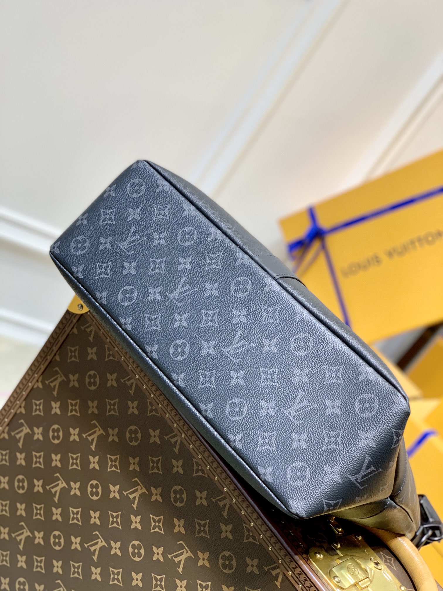 l**is V*t*n m45914 monogram eclipse saumur-38*37*13m