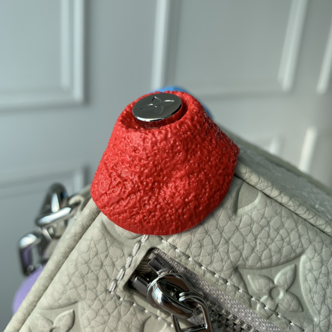 l**is V*t*n mini soft trunk-m81606 -18*13*8m