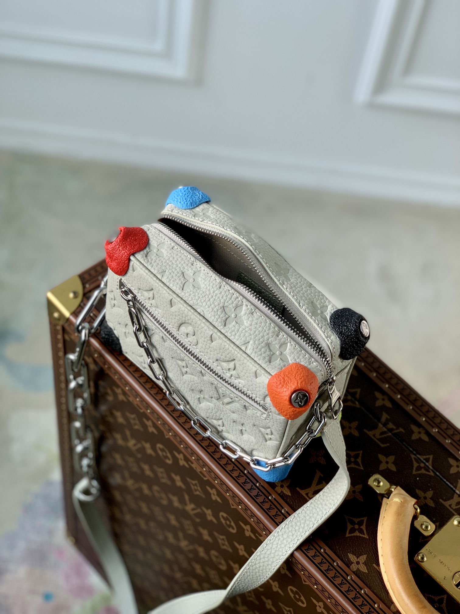 l**is V*t*n mini soft trunk-m81606 -18*13*8m