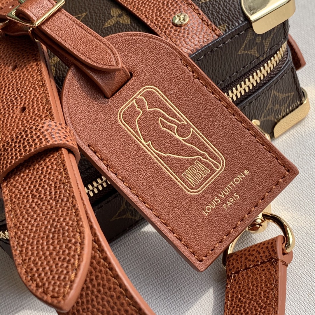 l**is V*t*n nba handle trunk-21.5*15* 7m