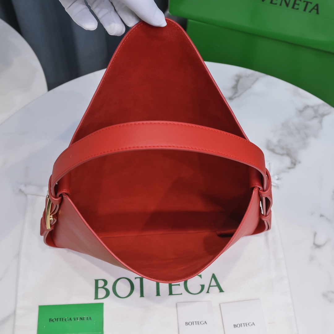 Bo*te*ga ve*ne*tacradle tote-30x23x16cm