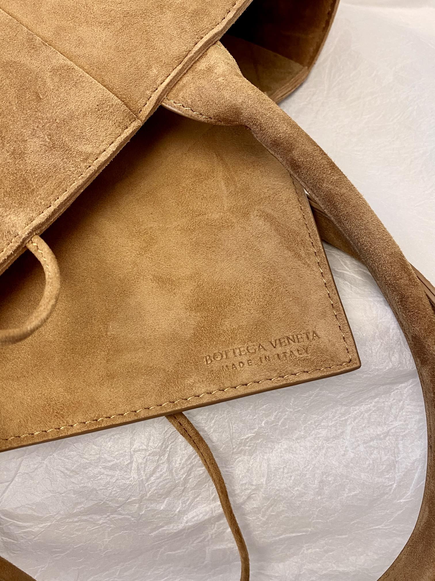 Bo*te*ga ve*ne*tatote-41×27×14cm