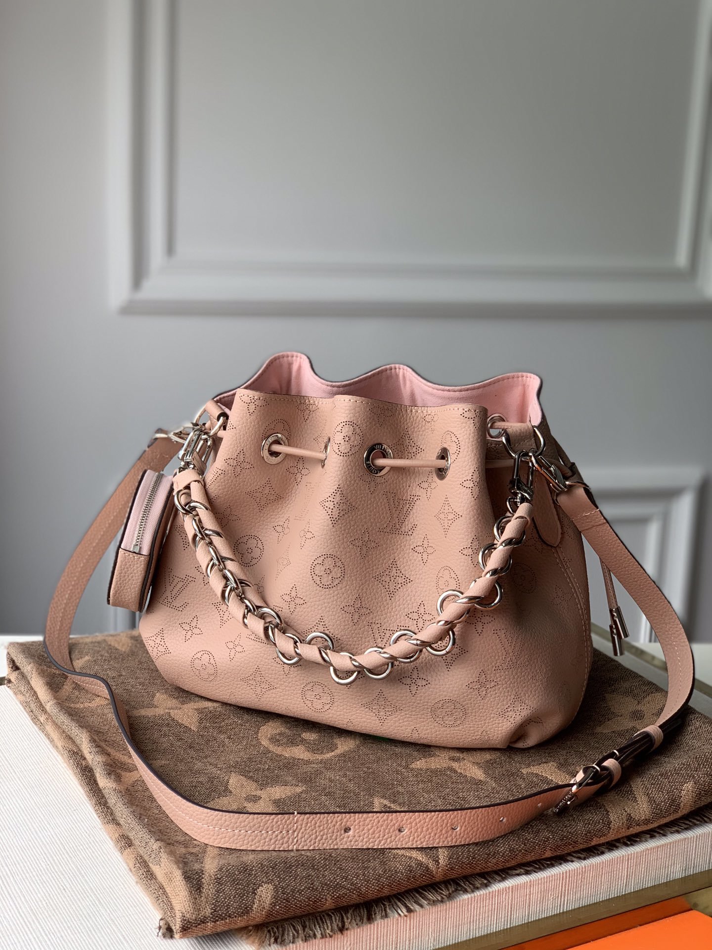 l**is V*t*n muria tote bag-25*25*20cm