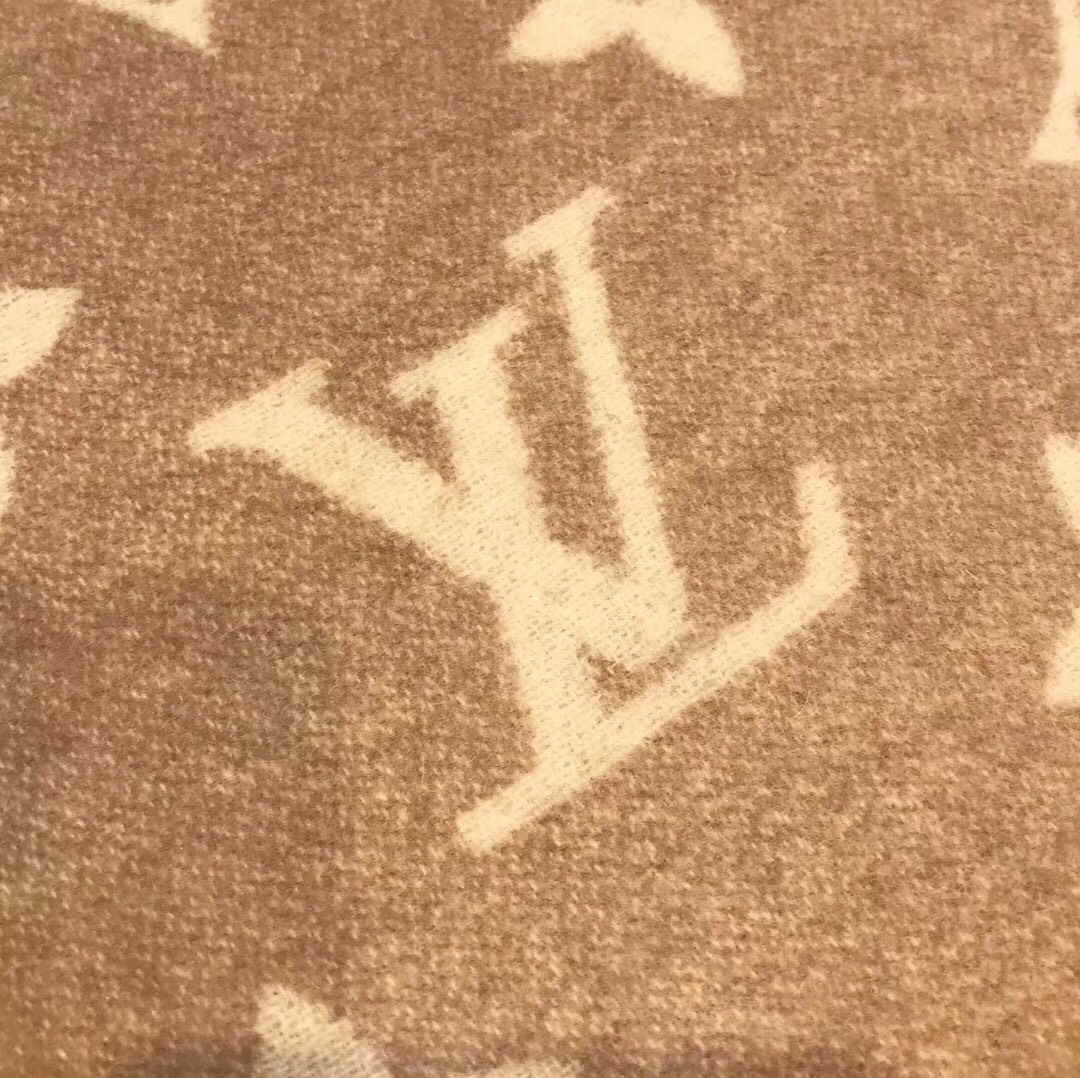 l**is V*t*n blankets-150*200cm