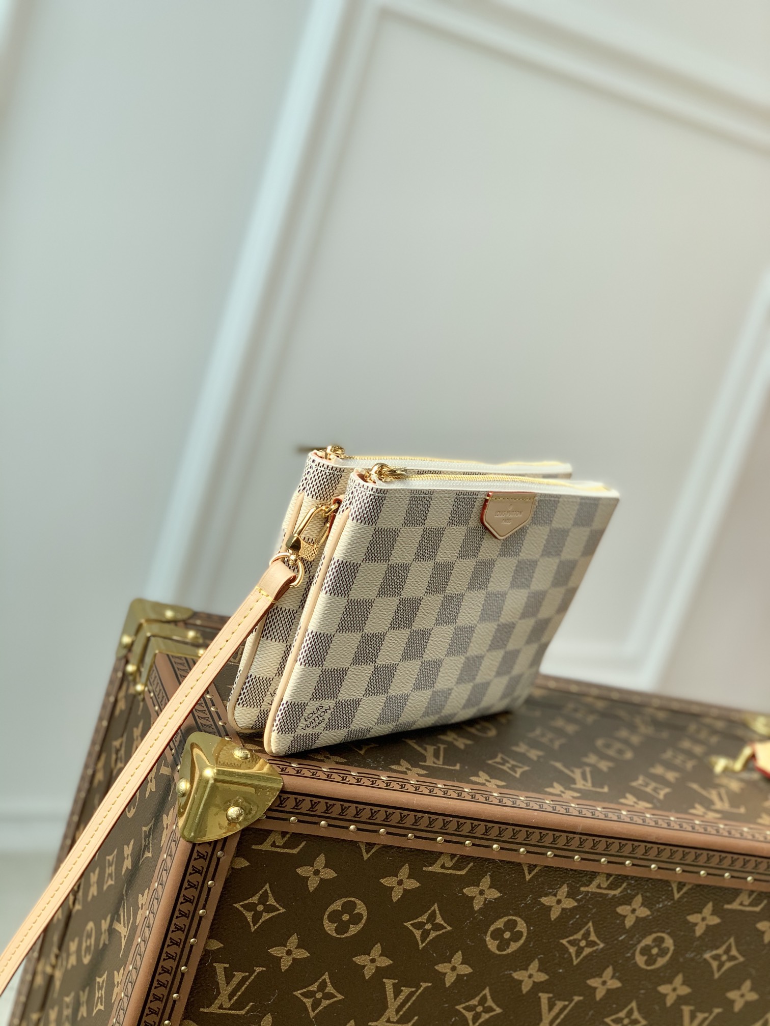 l**is V*t*n m80084 pochette double zip bag -20*12.5*3cm