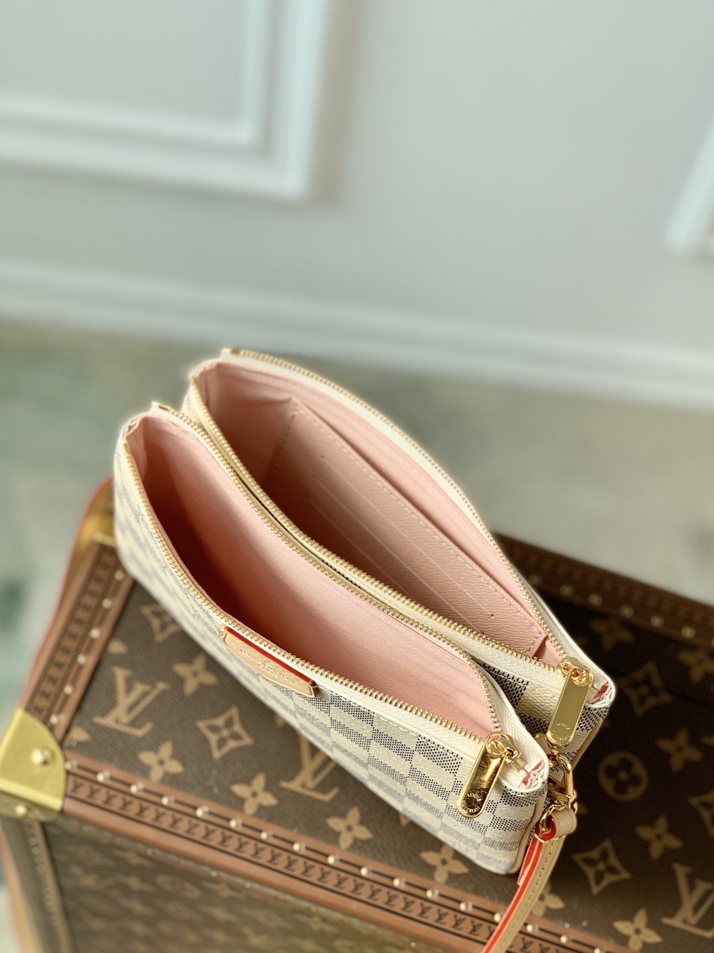 l**is V*t*n m80084 pochette double zip bag -20*12.5*3cm