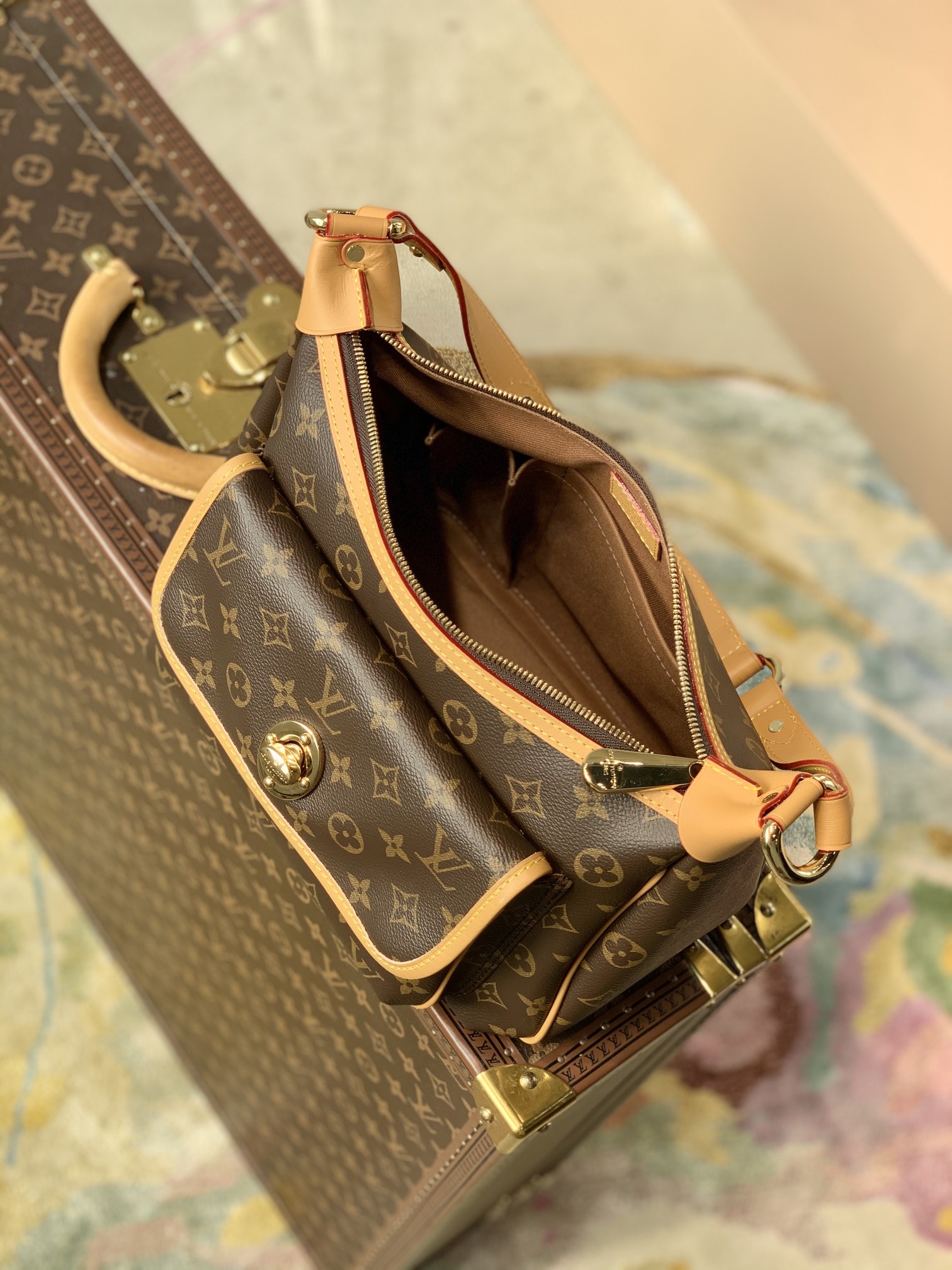 l**is V*t*n monogram tikal gm - m40077-30*20*17cm
