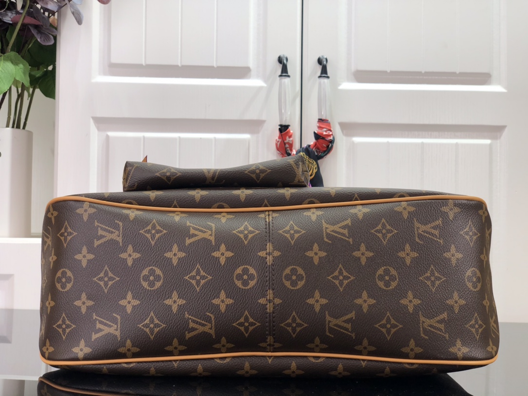 l**is V*t*n delightfu handbags -52*30*20cm