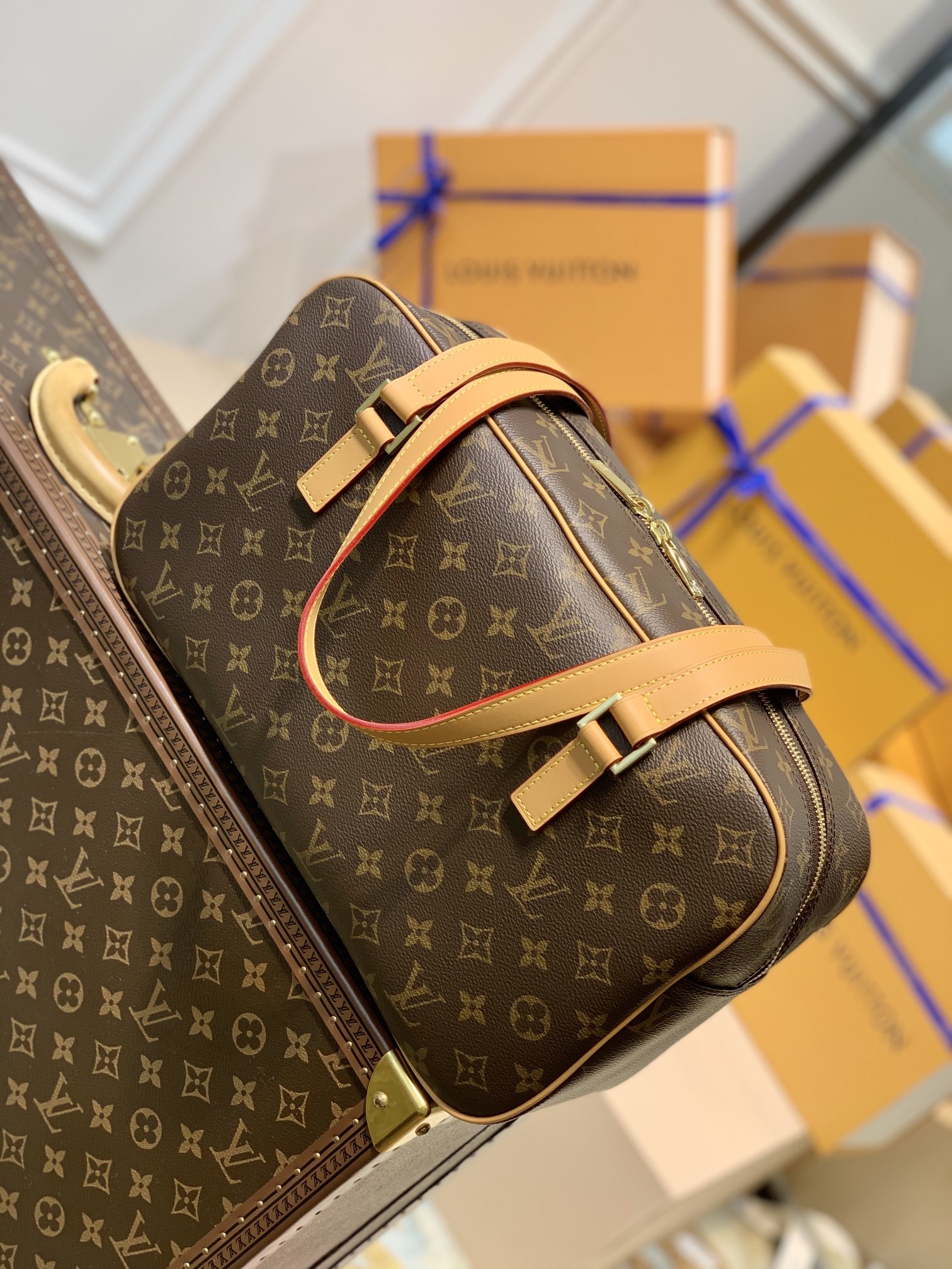 l**is V*t*n vintage handbags -m51181-23 × 37 × 12cm