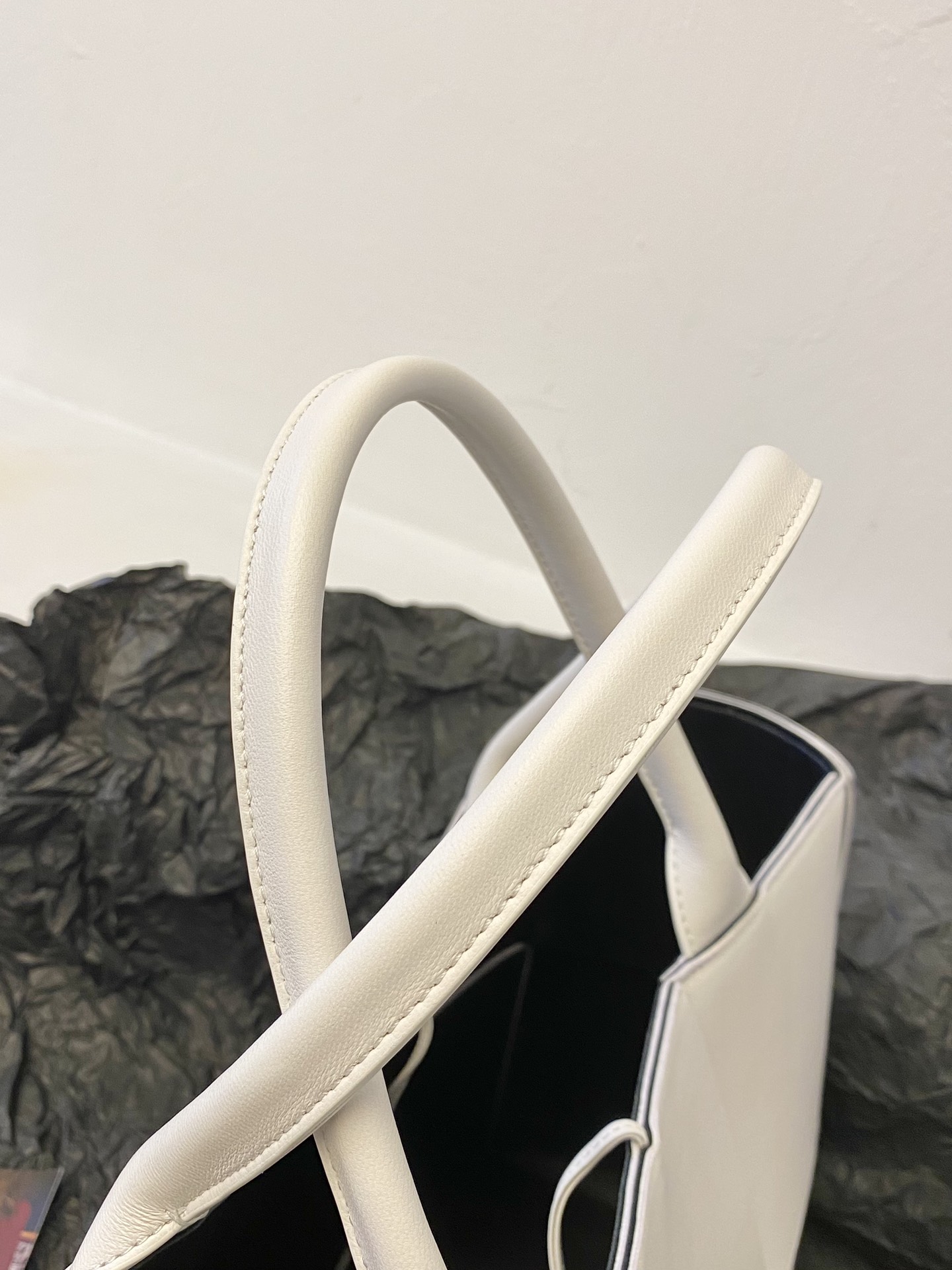 Bo*te*ga ve*ne*tatote-41×27×14cm