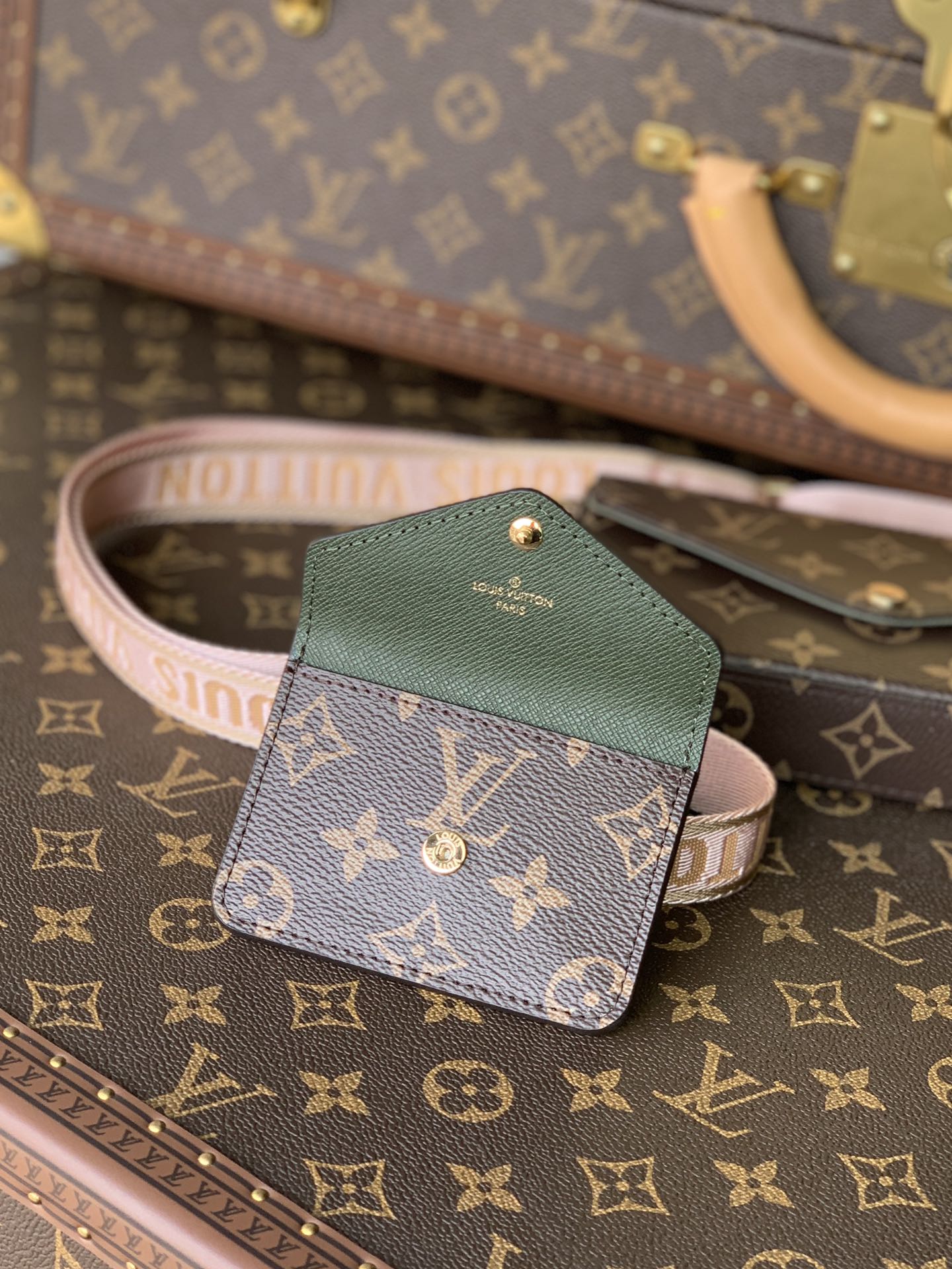 l**is V*t*n multi pochette félicie bag -17x9.6x3.5cm
