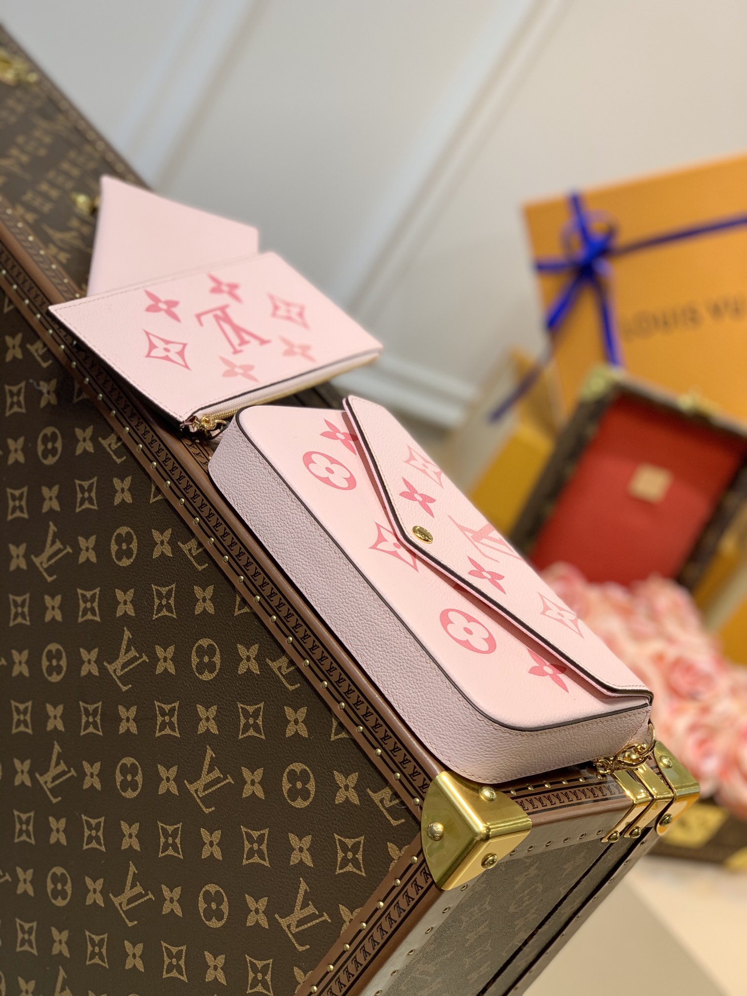 l**is V*t*n pochette félicie wallet -21*12*3cm
