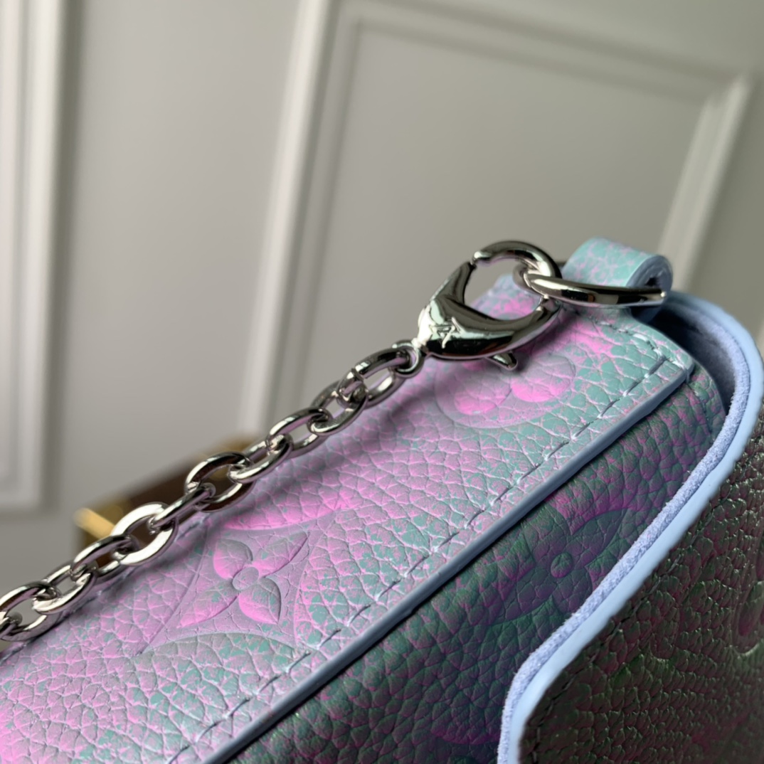 l**is V*t*n pochette félicie wallet -21*12*3cm