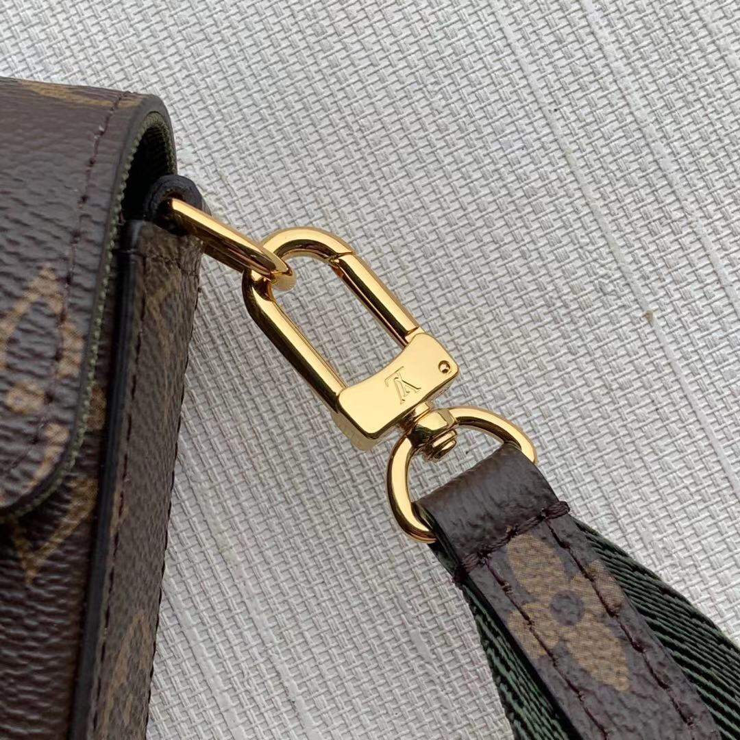l**is V*t*n multi pochette félicie bag -17x9.6x3.5cm