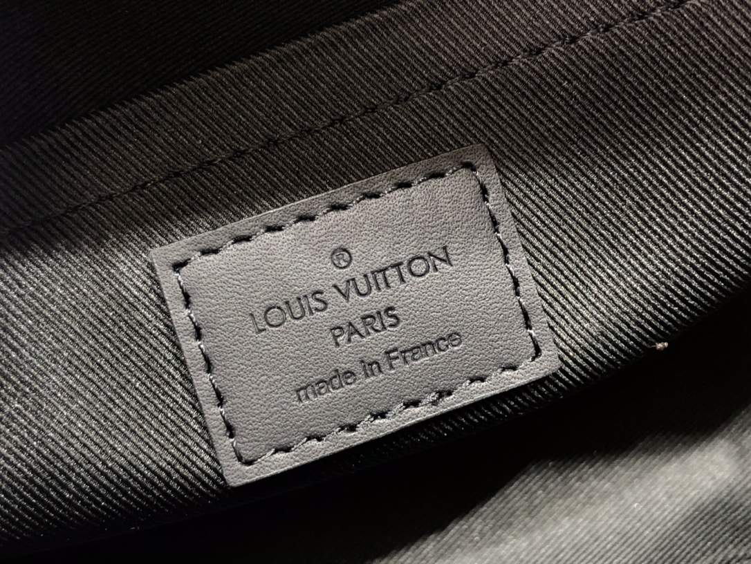 l**is V*t*n valisette souple bb-21*16*7cm