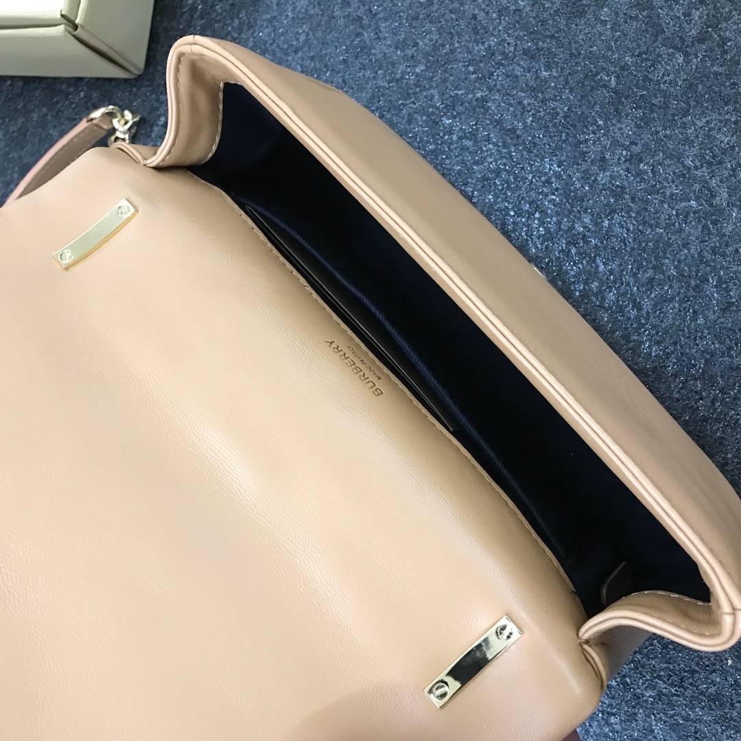 B**rry lola chain bag-23*13*6cm