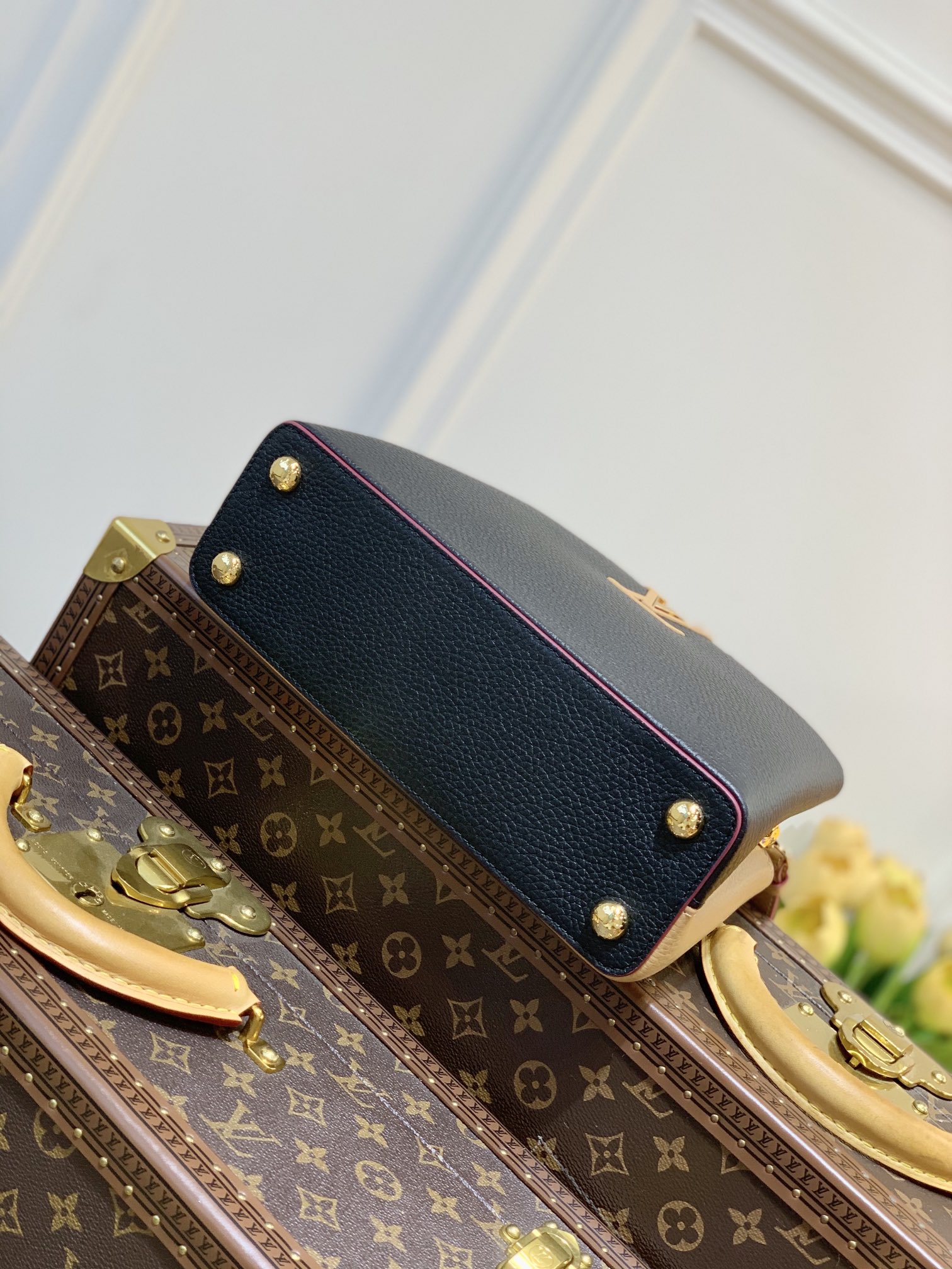 l**is V*t*n capucines bb-27*18*9cm