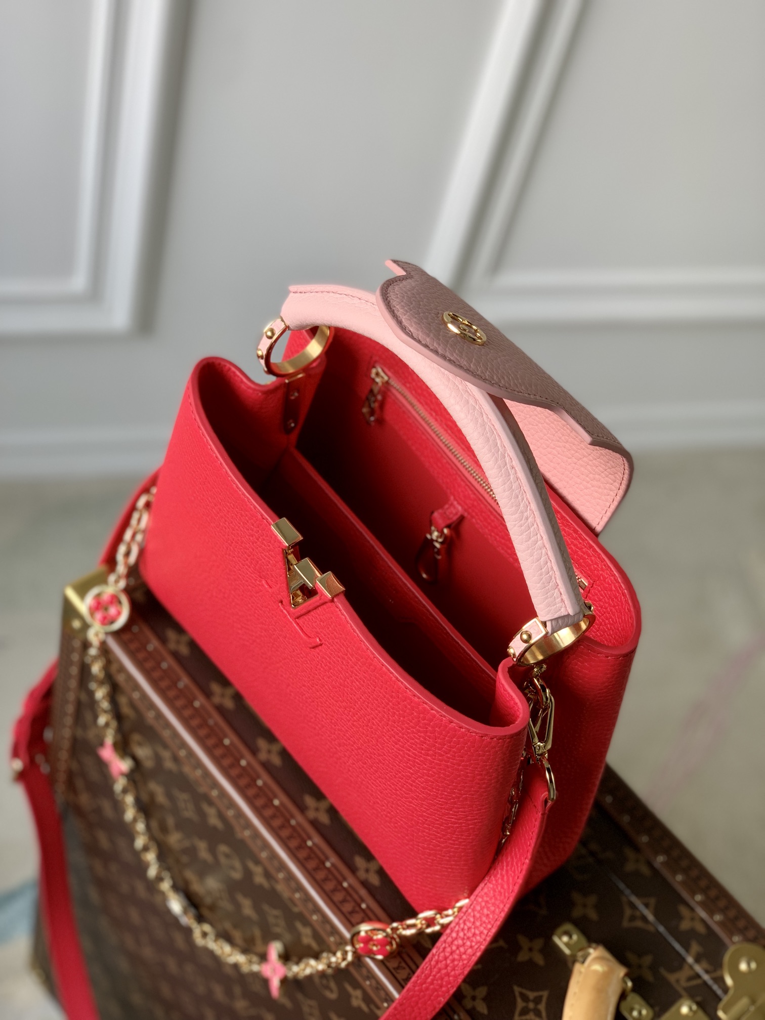 l**is V*t*n capucines bb-27*18*9cm