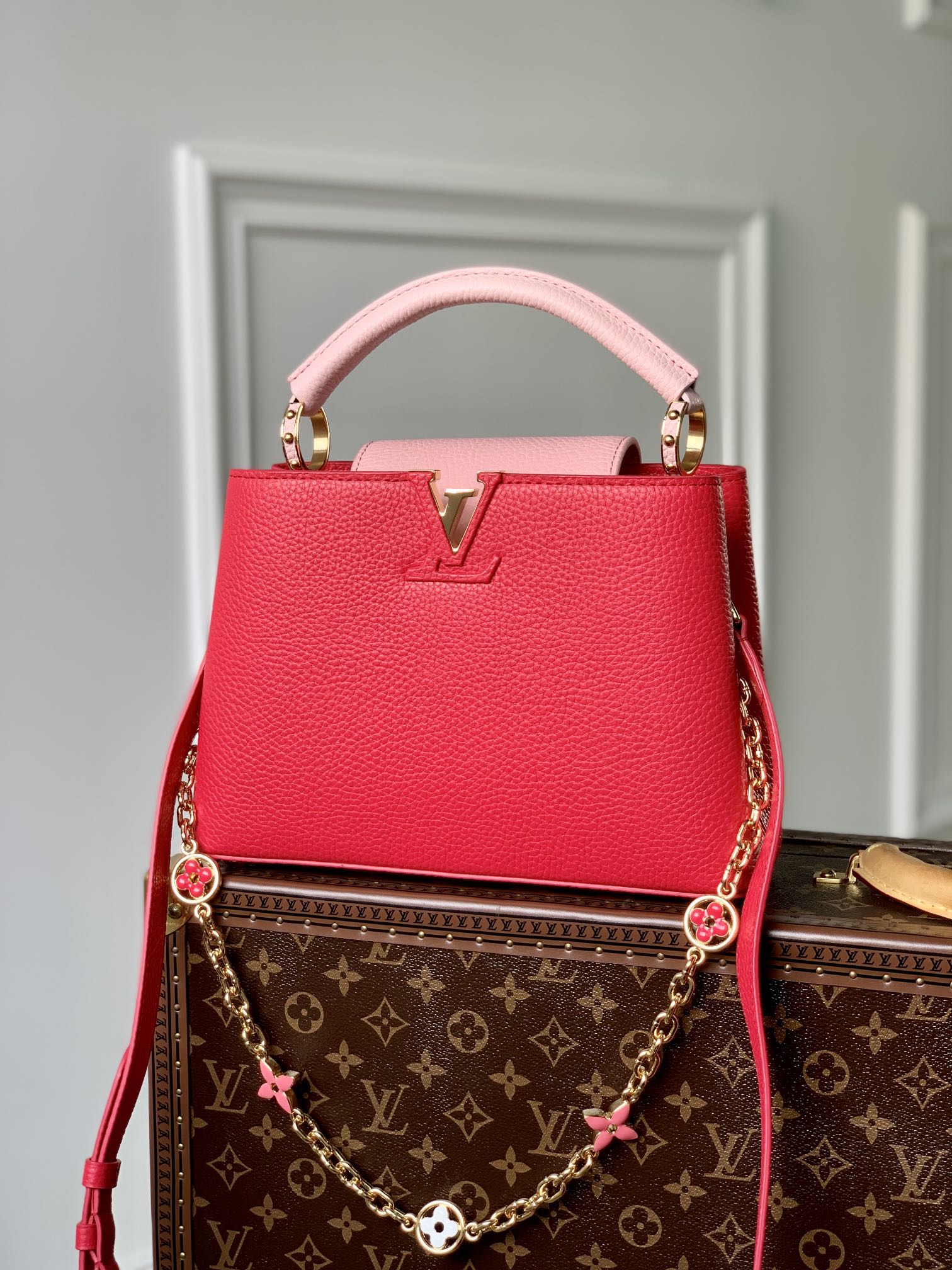l**is V*t*n capucines bb-27*18*9cm