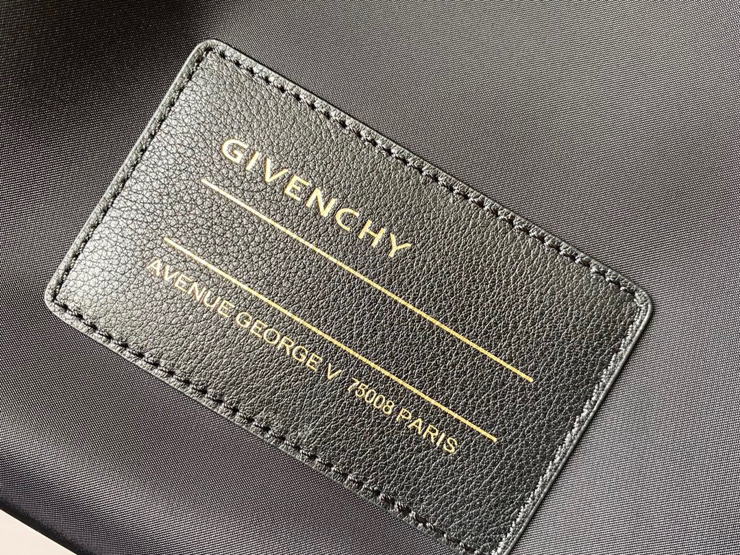 Givenchy Backpack-28x40x15CM