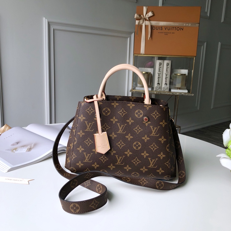 l**is V*t*n montaigne bb-29*20*13cm