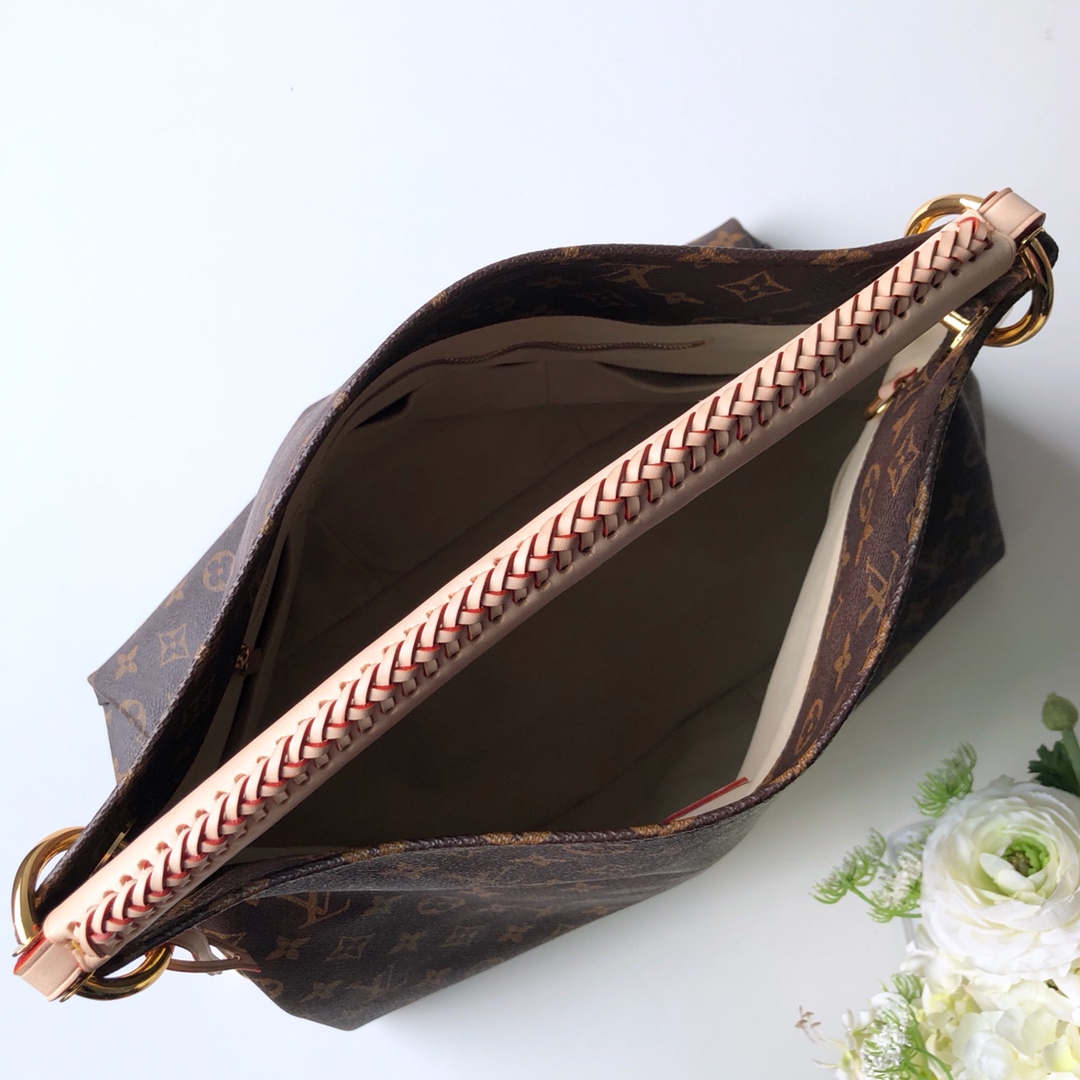 l**is V*t*n artsy bag-46*32*24cm