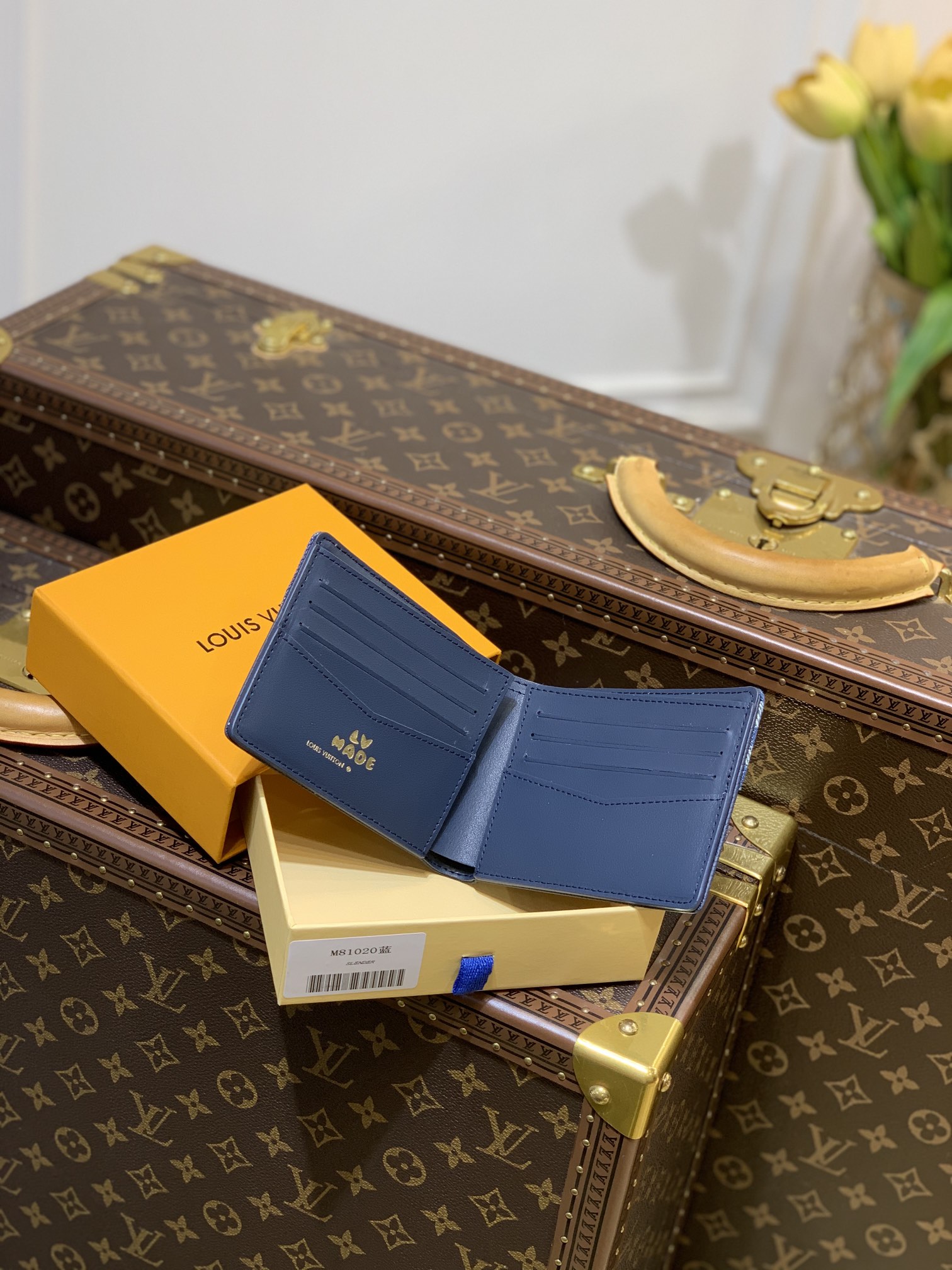 l**is V*t*n slender wallet-11*8.5*2cm