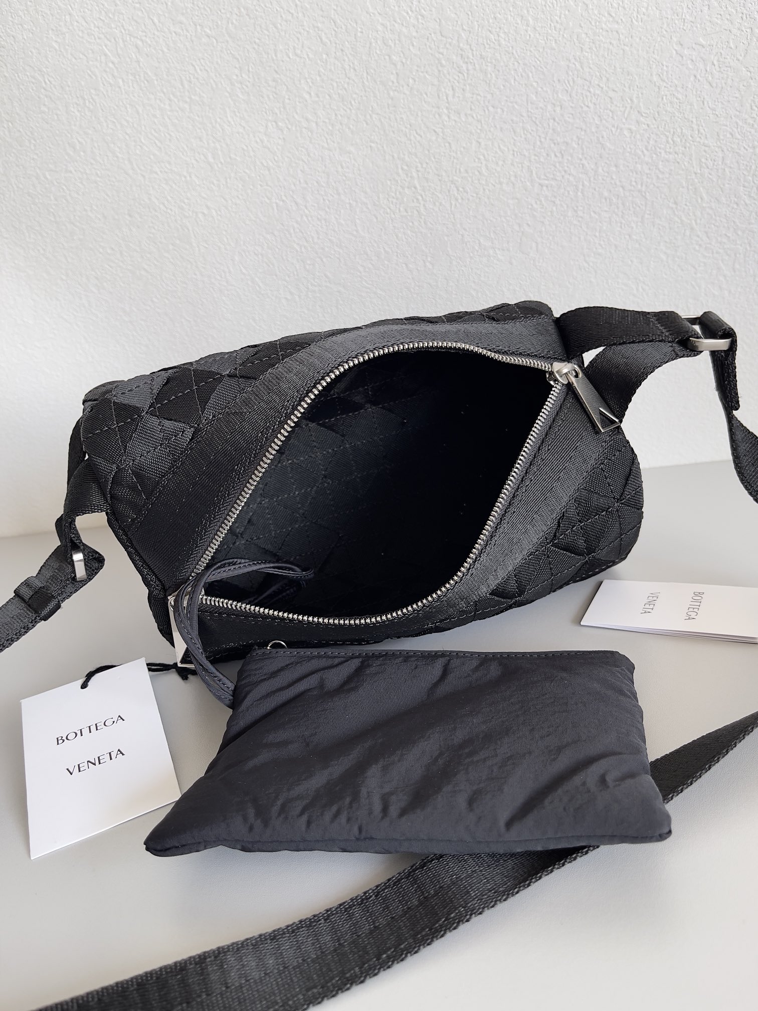 Bo*te*ga ve*ne*ta webbing crossbody bag-26*15*15cm