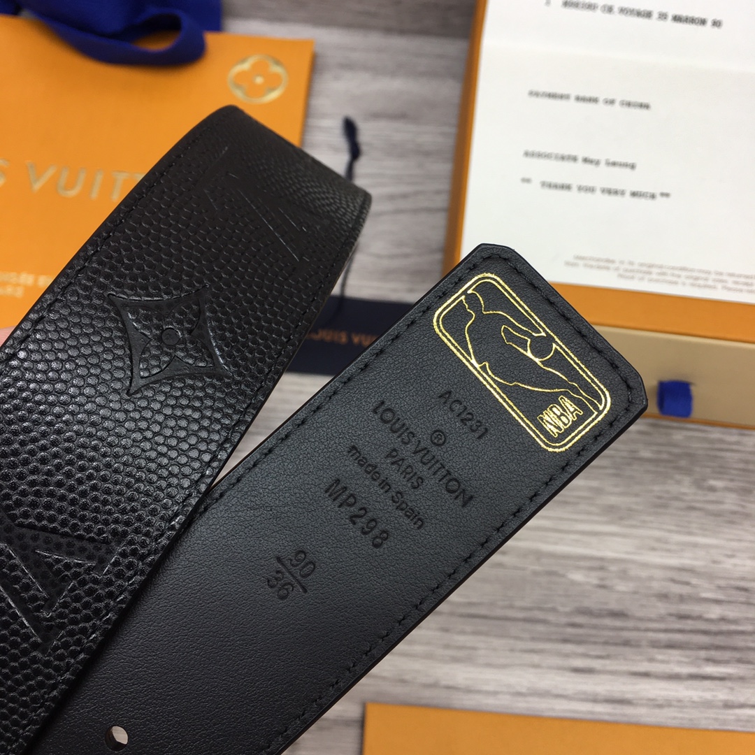 l**is V*t*n belt-4cm
