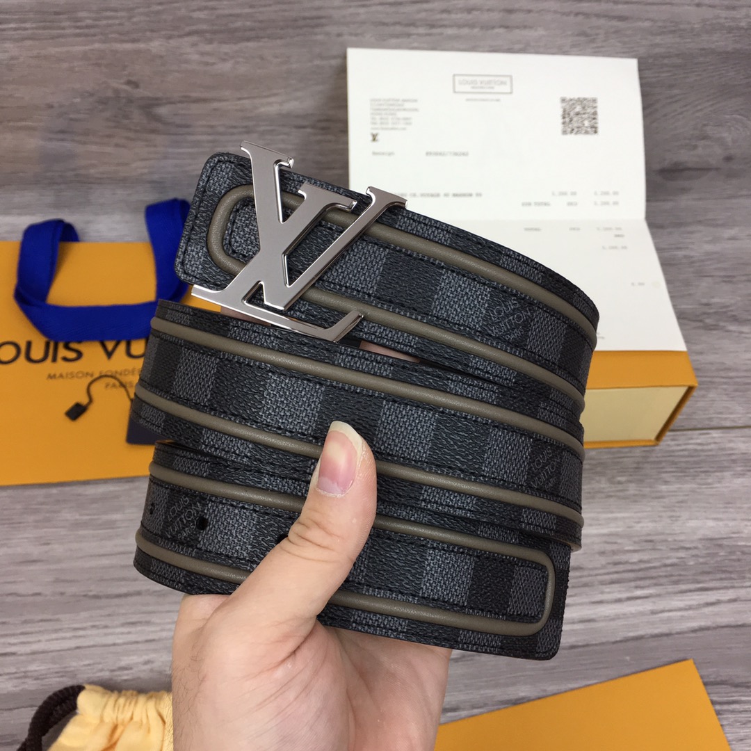 l**is V*t*n belt-4cm